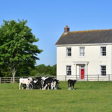 Glascoed Farmhouse Carmarthen Bagian luar foto